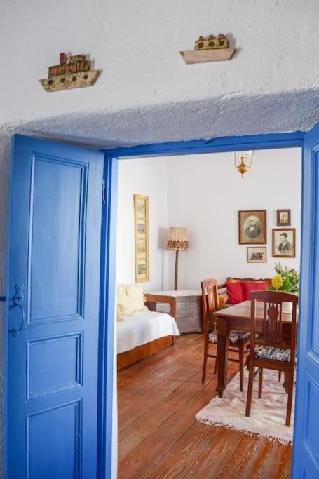Το πάνω σπίτι της Μαριάνθης Βίλα Μάρπησσα Εξωτερικό φωτογραφία